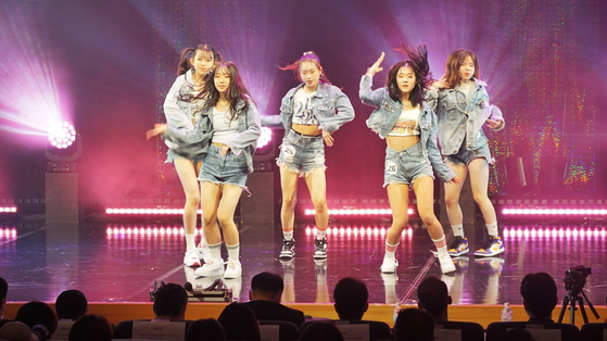 K-POP・アジア soan Seventeen New World Tour: Catch the K-Pop Icons Live!