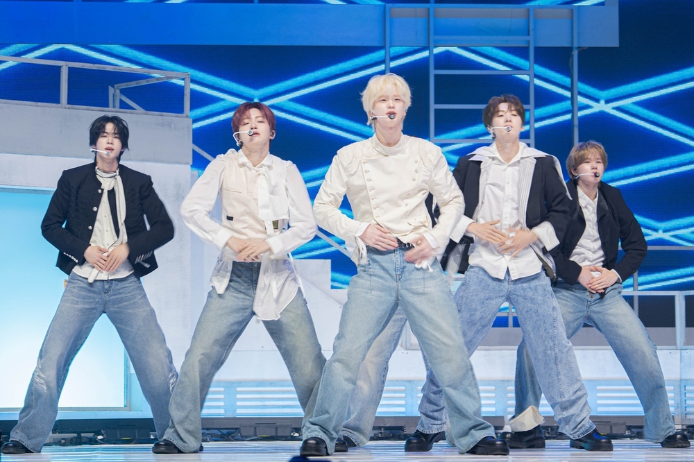 Boy band Seventeen to open Miniteen-themed pop-up ice cream shop