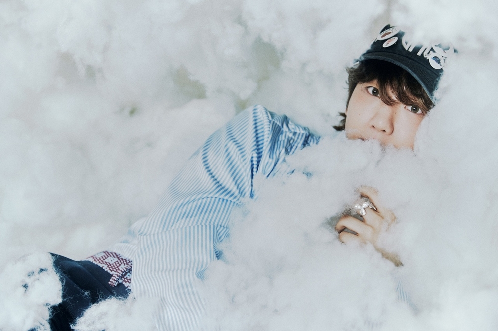 EXO BAEKHYUN ストライプジャージ サイズFREE EXO BAEKHYUN REVERIE WORLD TOUR OFFICIAL MD [RUGBY T-SHIRT] - Kpop USA