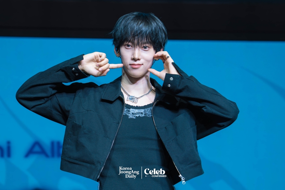 CELEB] Boy band DKZ has Jaechan to thank for its newfound