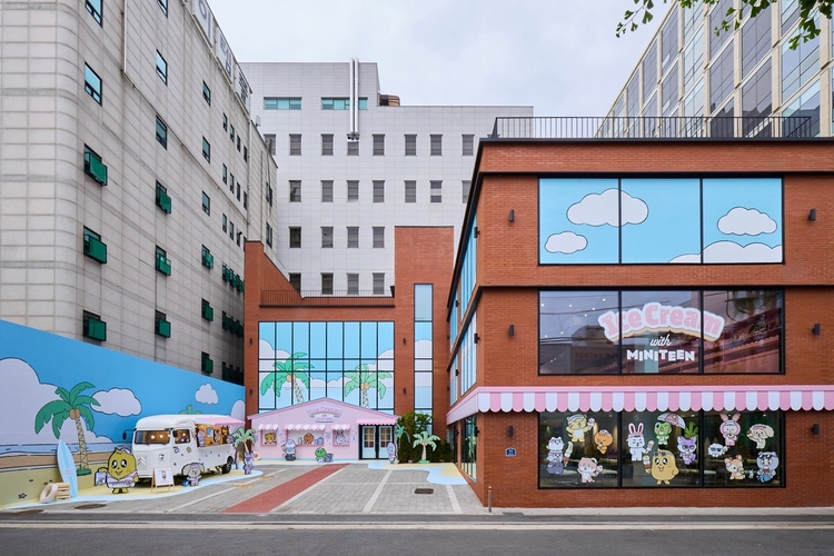 Seventeen scoops up fans across Asia with its ice cream themed pop