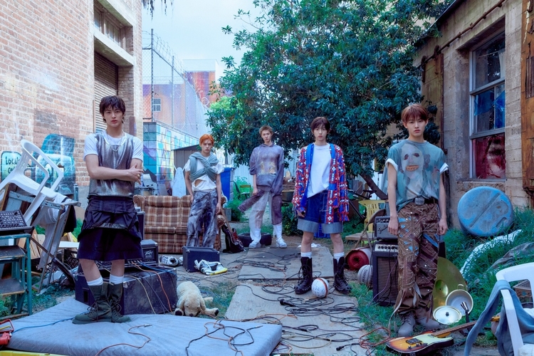 medium_0_ab8e0e97_10bb_4139_b0