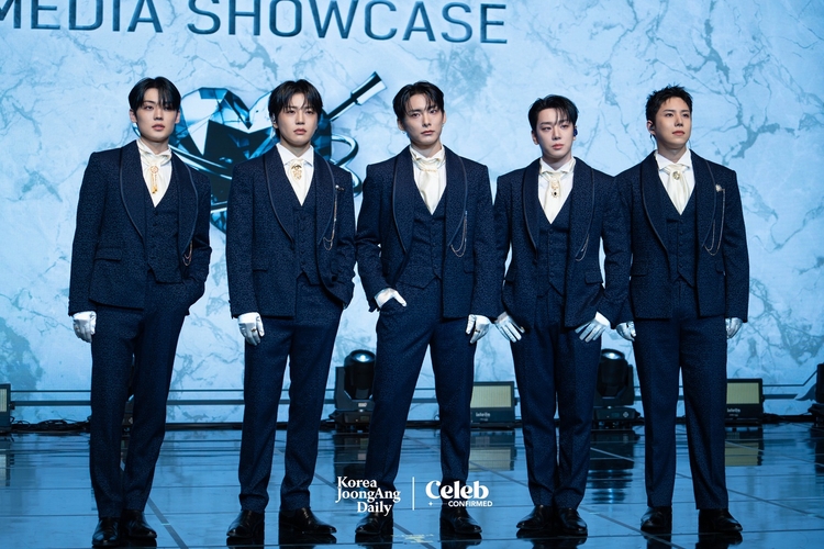 medium_1_fb1ca7aa_99d9_48b7_b1