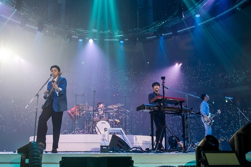 DAY6 3点セット1ST LIVE CONCERT D-day MAKING他 hqdefault.jpg