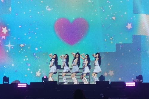 ILLIT まとめ売り ktown4u.com : K-POP Global On-Onffline Platform