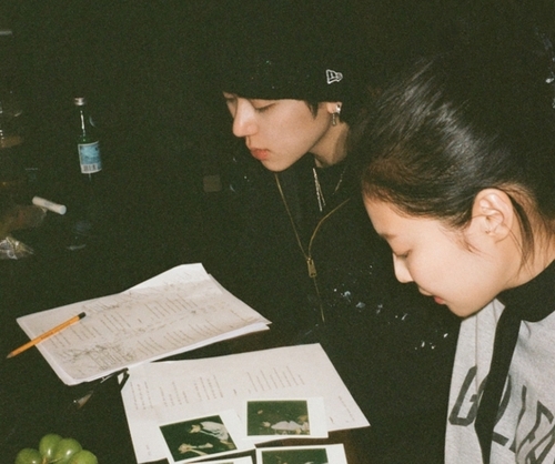 Rapper Zico and Blackpink's Jennie to release 'SPOT!' on April 26