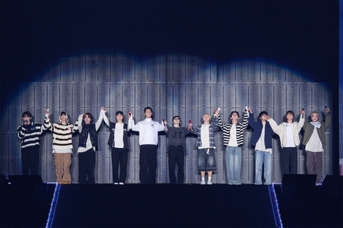 【うちわ2点】ウジ SEVENTEEN 2020 Japan Dome Tour seventeen ドームツアー うちわ ウジ - メルカリ
